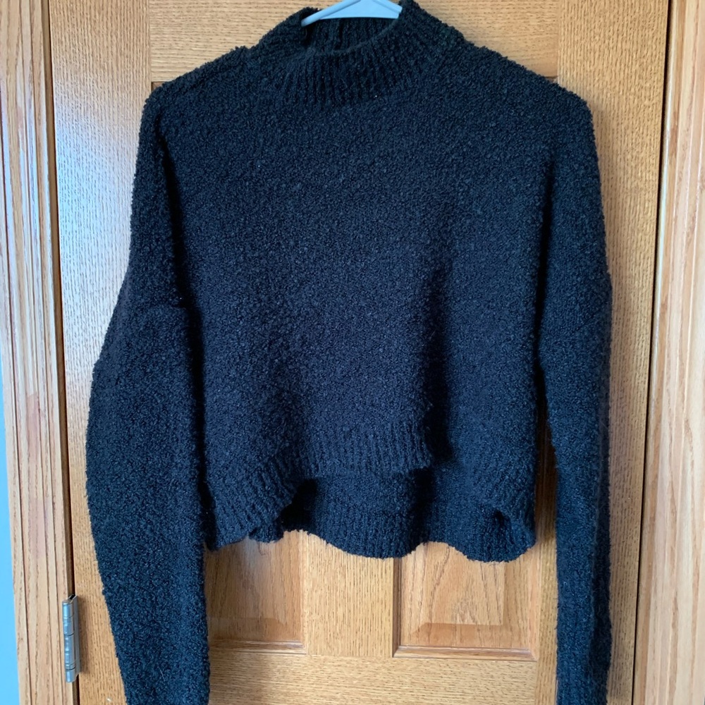 Black cropped sweater